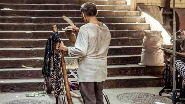 porters in the Mountain City